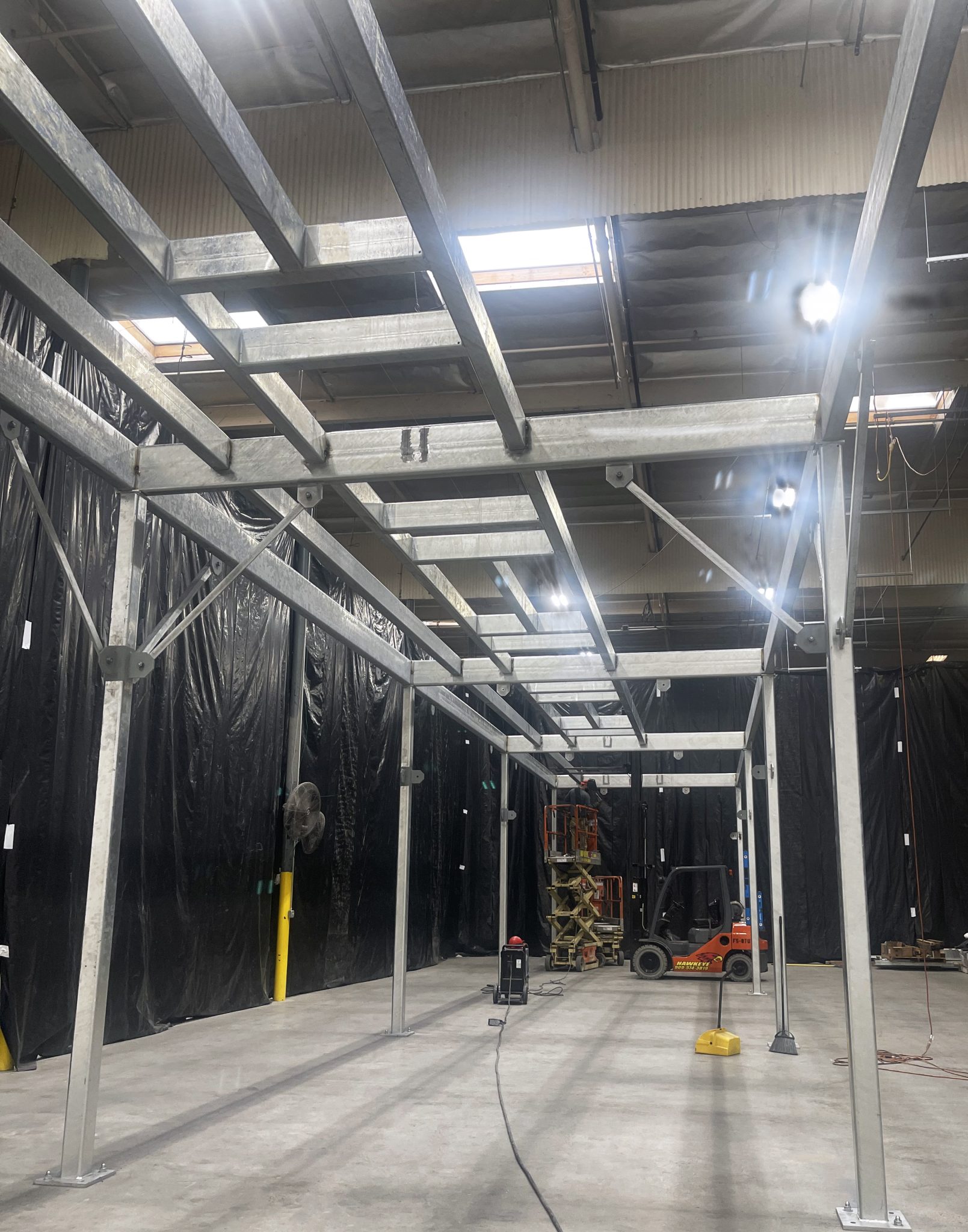 Mezzanine Industrial Construction Build with Custom Prefabrication and Welding
